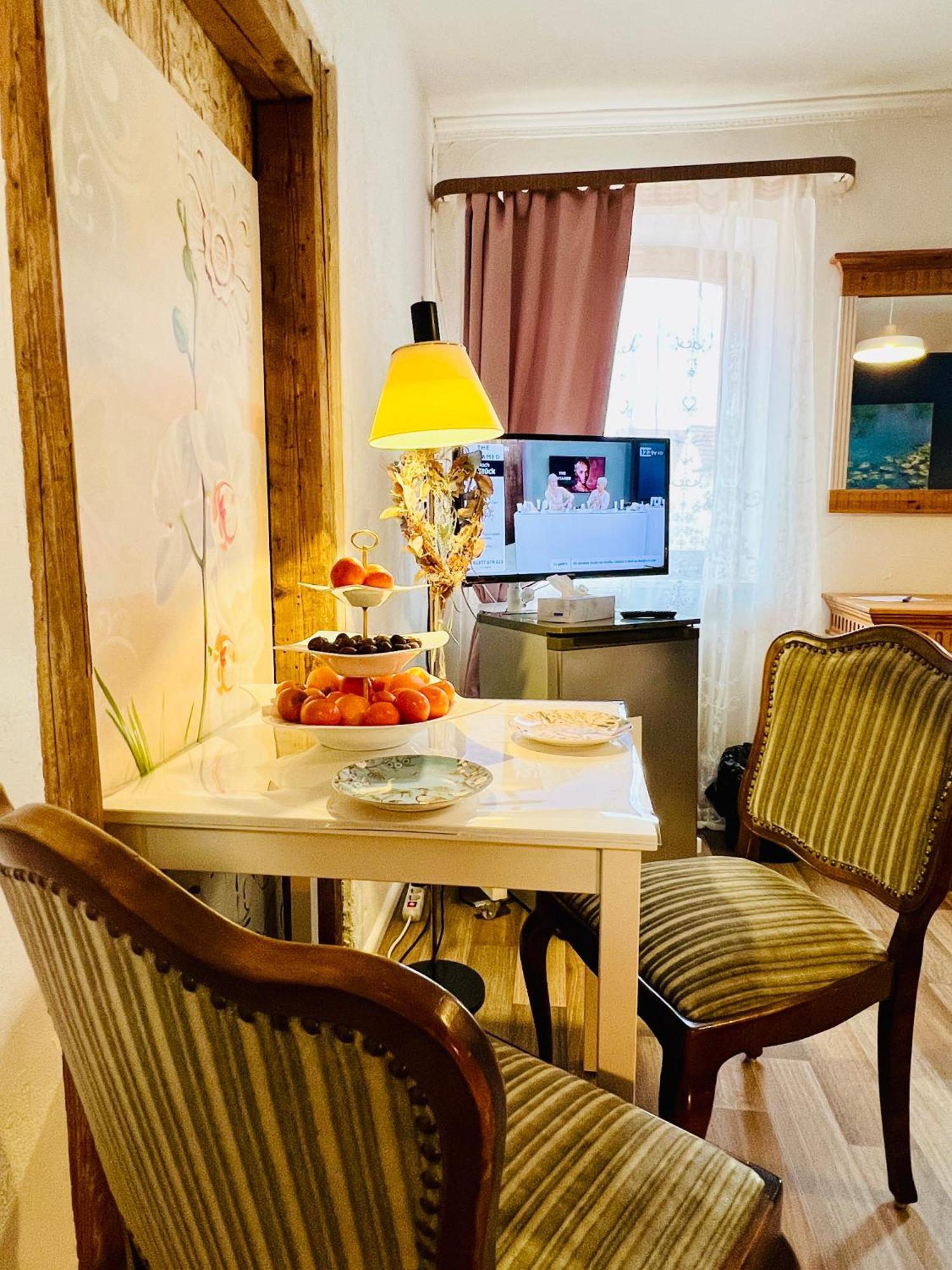 Apartment Amelie - Zimmer Mit Tv, W-Lan, Mikrowelle Und Kuehlschrank, Bad Mit Dusche Malterdingen Zewnętrze zdjęcie
